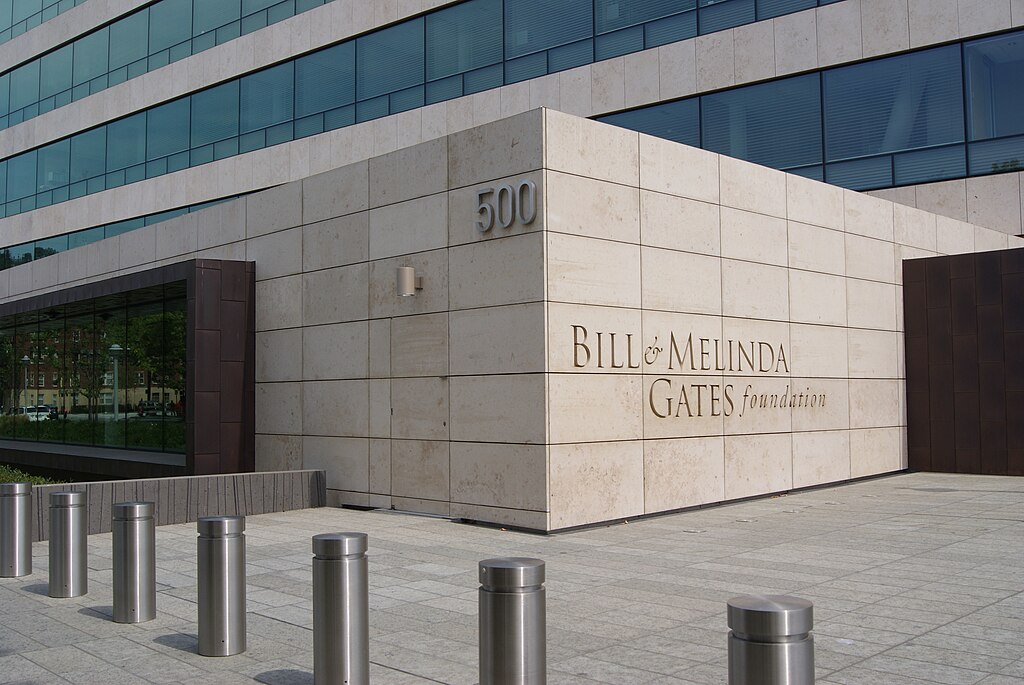 The Bill & Melinda Gates Foundation Visitor Centre, Seattle, Washington, USA, 2015. Following the couple's separation, the institution was renamed the Gates Foundation. Photo by Jacklee. The Bill & Melinda Gates Foundation Visitor Centre, Seattle, Washington, USA, 2015. Following the couple's separation, the institution was renamed the Gates Foundation. Photo by Jacklee.