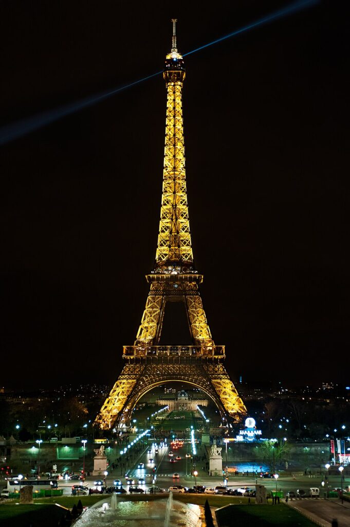 The Eiffel Tower (Tour Eiffel) at night, as seen from Place du Trocadéro. Photo by Stefan Krause. The Eiffel Tower (Tour Eiffel) at night, as seen from Place du Trocadéro. Photo by Stefan Krause.